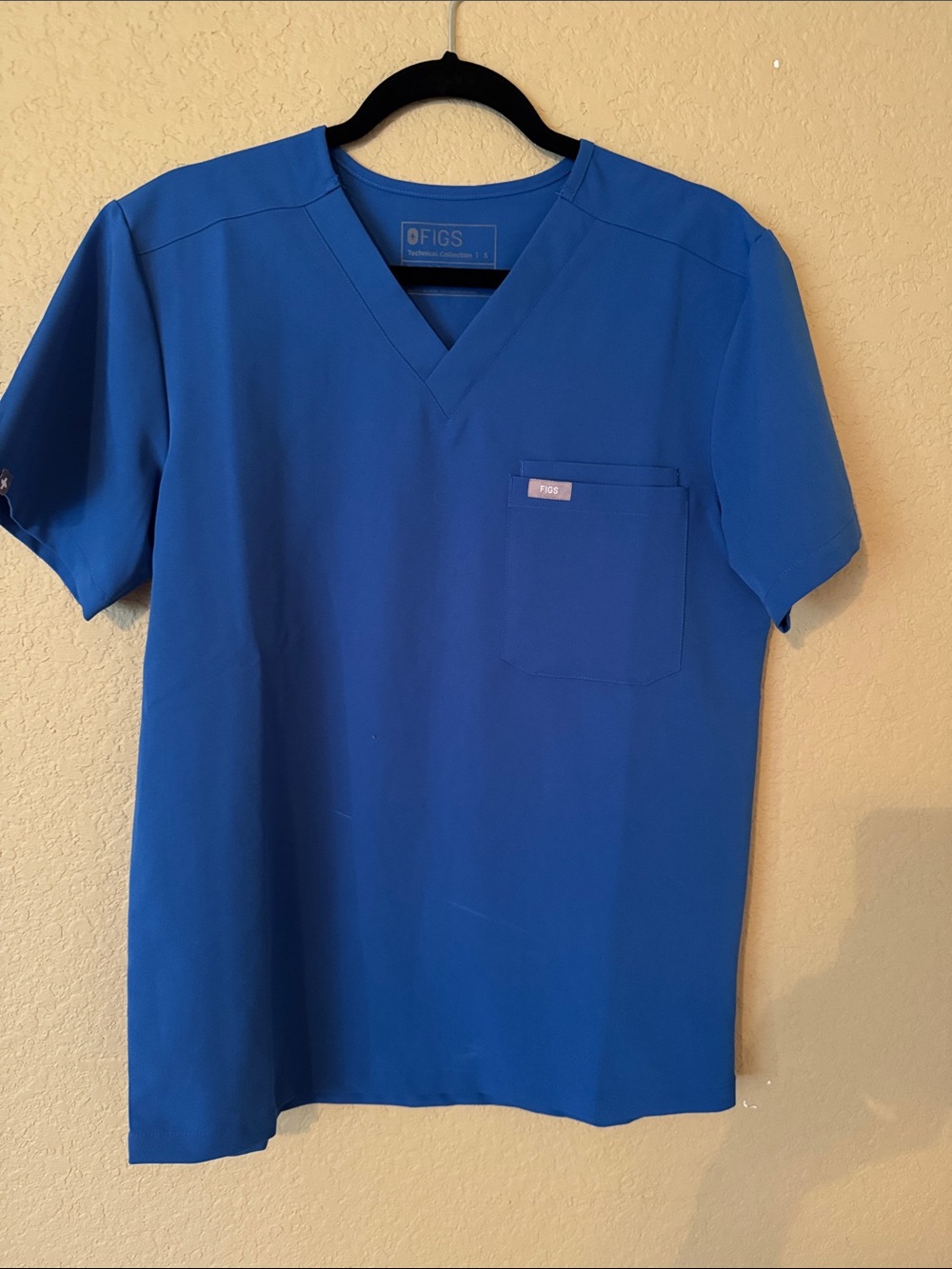 Figs Men's Leon Short Sleeve Top in Royal Blue